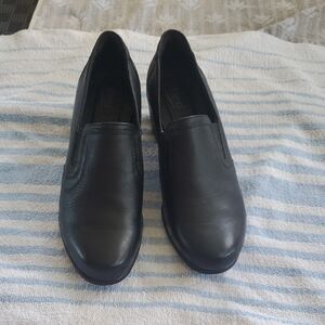 Black Leather Slip-On Loafers Flats
